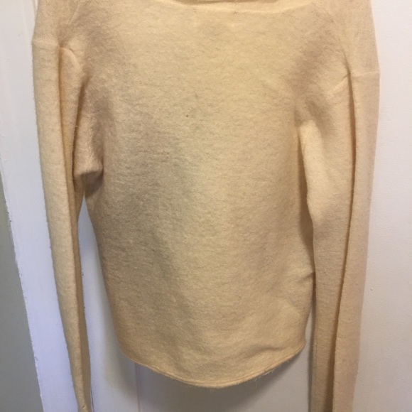 Sweater - Picture 6 of 6